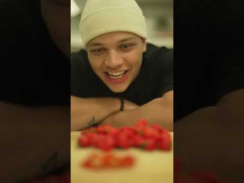 Spicy Wings (ft. Spice King Cam)