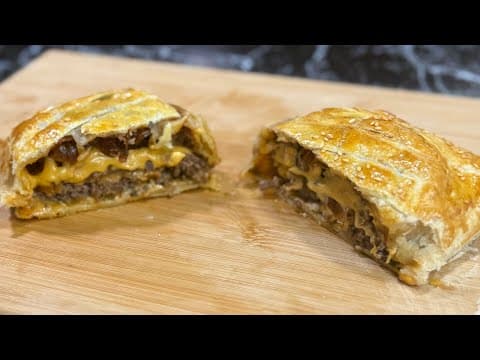 Un cheeseburger dans la pâte feuilletée c’est la révélation de l’année! 🍔