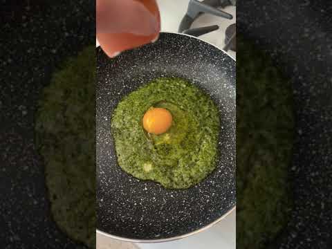 Pesto Eggs (New TikTok trend! Worth the hype?)