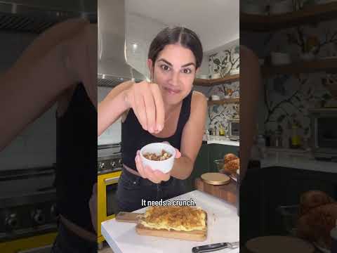 Hear us out…a breakfast butter board 🧈🥐