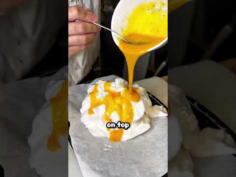 The Most Unique Japanese Egg Sandwich 🥚 (@tamo_tyan)