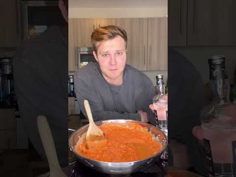 Easy vodka sauce pasta recipe!