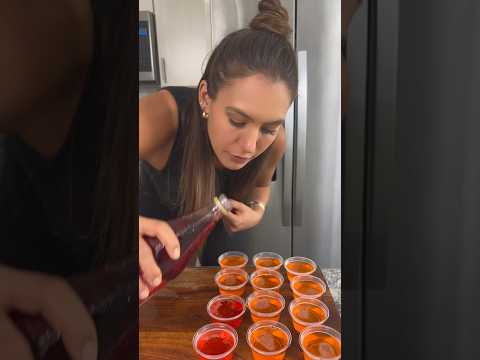 🌅Tequila Sunrise Jello Shots!