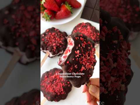 5-ingredient Chocolate Strawberry Pops🤩