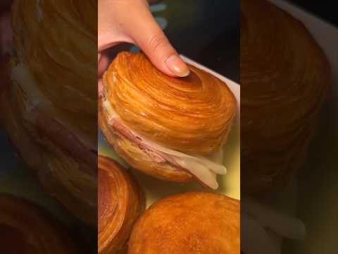 This might be the best HAM & CHEESE CROISSANT in NYC! From Unregular Bakery! 🥐😍🤤