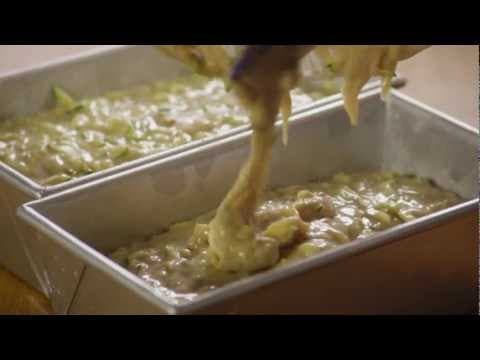 How to Make Zucchini Bread