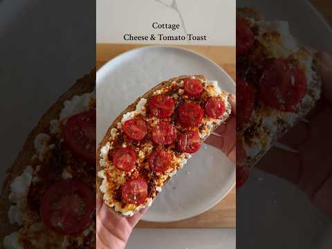 Cottage Cheese & Tomato Toast