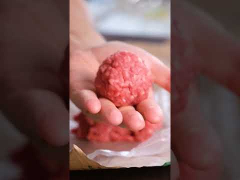 Rating the Cheeseburger from The Menu (2022)