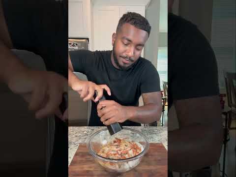 Garlic Butter shrimp! Your new favorite way to eat shrimp!