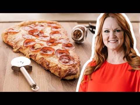 The Pioneer Woman Makes One GIANT Slice of Pizza