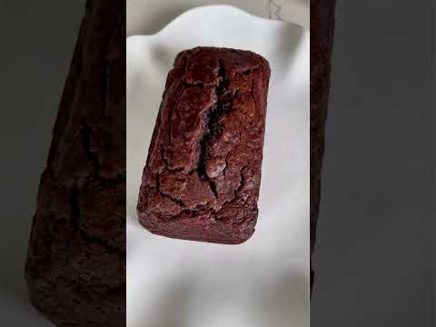 Chocolate Banana Bread Recipe: Perfect for Valentine’s Day Baking! 🍫🍌