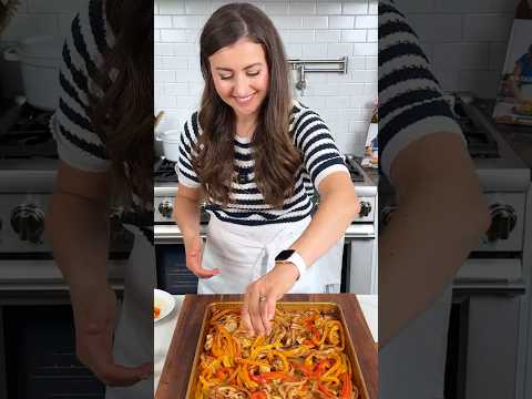 Easy Sheet Pan Chicken Fajitas in 30 Min 🌮🔥