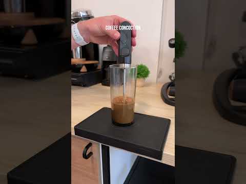 Dalgona Iced Coffee!