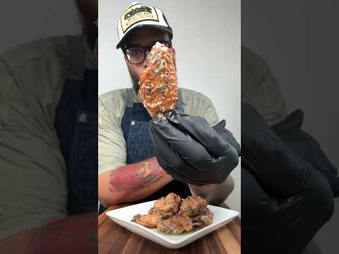 How to make easy and delicious Garlic Parmesan chicken wings in the air fryer!