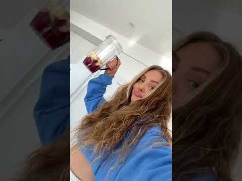 i made the VIRAL pink sauce 🤮