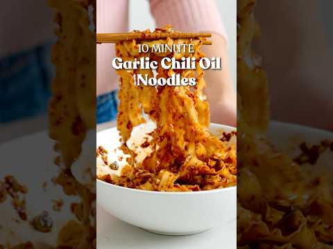 10 min Garlic Chili Oil Noodles 🔥
