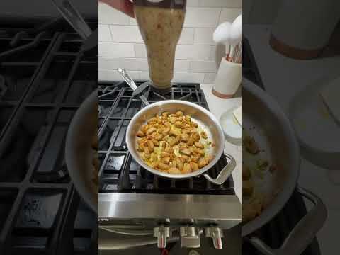 Garlic Parmesan Chicken & Potato Skillet 🤤 Cheap & Easy Dinner