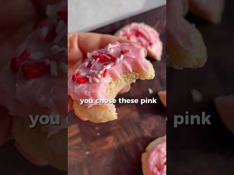 Valentine’s Day frosted sugar cookies