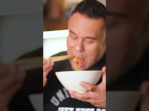 "Savor the Sizzle: Charred Spring Onion Udon Noodles Recipe!"