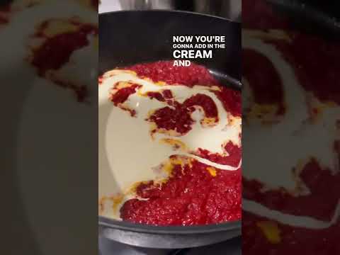 CREAMY. TOMATO. PASTA 🍝 Cooked in the Wolstead Titan Chef’s Pan 👩‍🍳