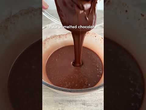 The Best Fudgy Vegan Brownies!