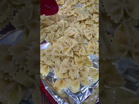 Crispy pasta chips? Yes, please! 🧀 Turn pasta into a snack — baked, seasoned & addictively crunchy