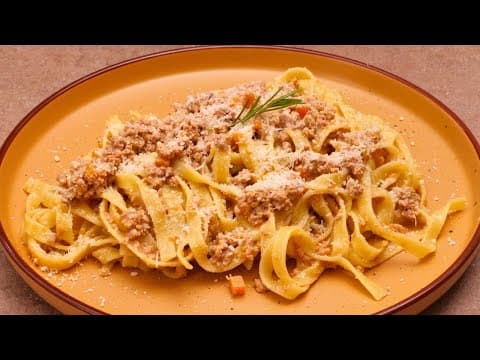 Ragù bianco con tagliatelle