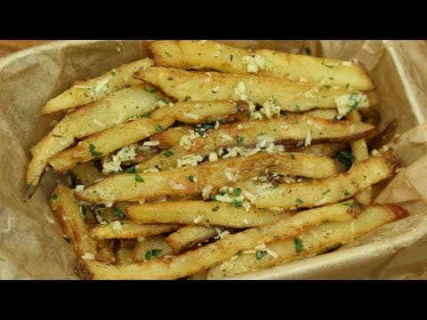 How to Make Garlic Parmesan Fries