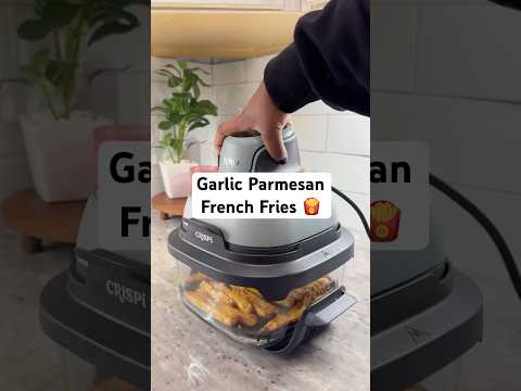 We have Garlic Parmesan French Fries at home. 🍟 📸: @itsdayswithdae on IG.