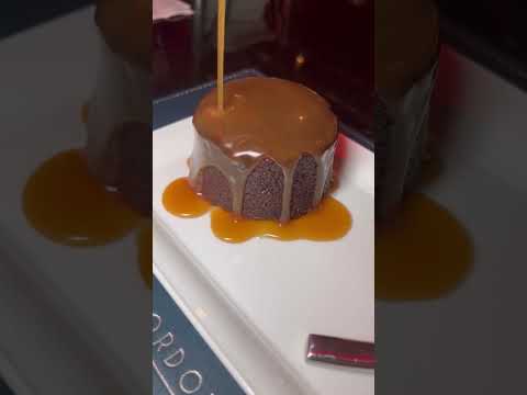Gordon Ramsay Steak Sticky Toffee Pudding Most Popular Las Vegas Dessert but is it the best? paris