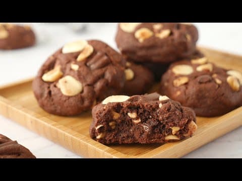 Cookies tout chocolat - French Dessert Cookies tout chocolat - Delicious French dessert with easy difficulty. Perfect recipe converted from YouTube video to PDF format.