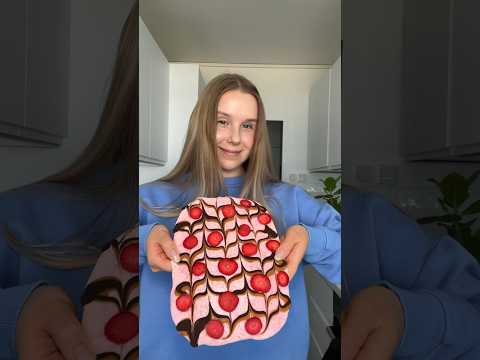 Healthy Snack Idea: Strawberry Yogurt Bark😍