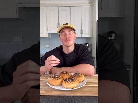 Smoked Salmon & Cream Cheese bagel