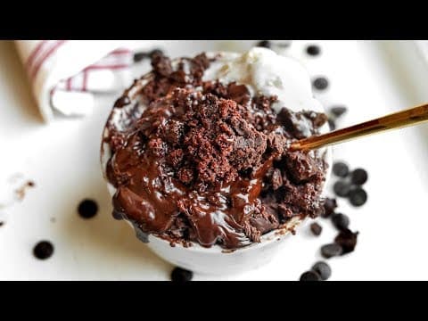 KETO CHOCOLATE LAVA MUG CAKE