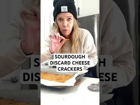 Sourdough discard cheese crackers!