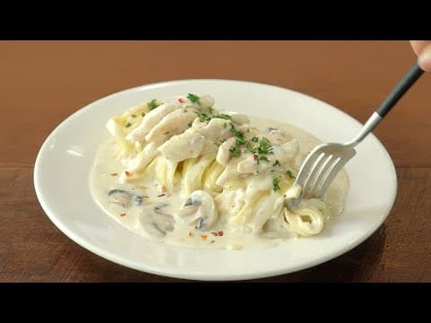 Creamy Chicken Fettuccine with Mushrooms - Korean Main Course Creamy Chicken Fettuccine with Mushrooms - Delicious Korean main course with medium difficulty. Perfect recipe converted from YouTube video to PDF format.