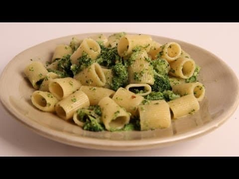 Pasta with Broccoli (Laura in the Kitchen Style) - Italian Main Course Pasta with Broccoli (Laura in the Kitchen Style) - Delicious Italian main course with easy difficulty. Perfect recipe converted from YouTube video to PDF format.