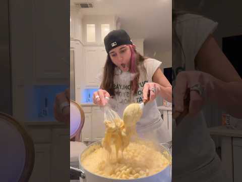 tini’s homemade mac and cheese 👩🏼🍳🔥