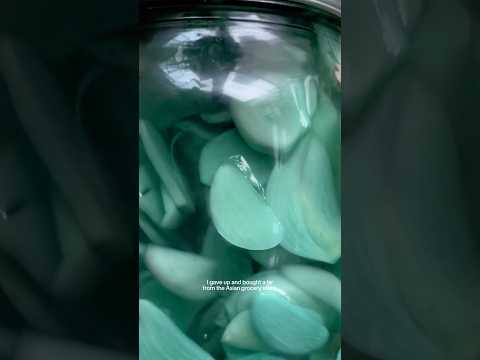 I gave up on my blue pickled garlic