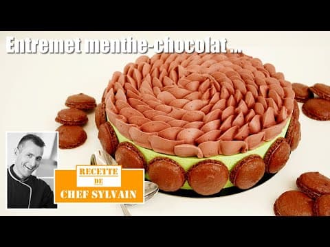 Entremets chocolat menthe et macarons