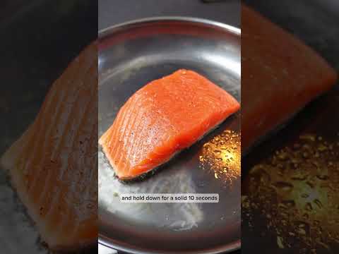 How to pan sear salmon